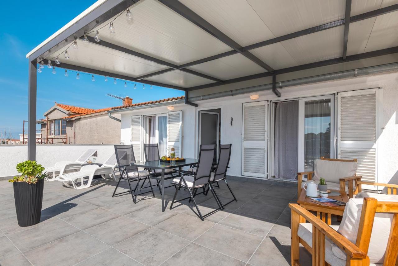 Apartment And Rooms Dalmatiko Vodice Exterior foto
